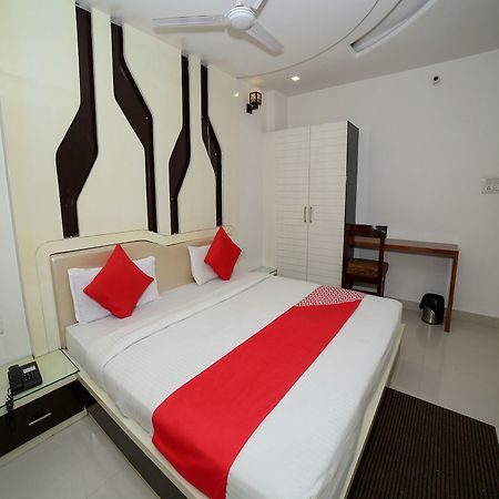 Oyo 7367 Hotel Dessert Palm 瓜廖尔 外观 照片